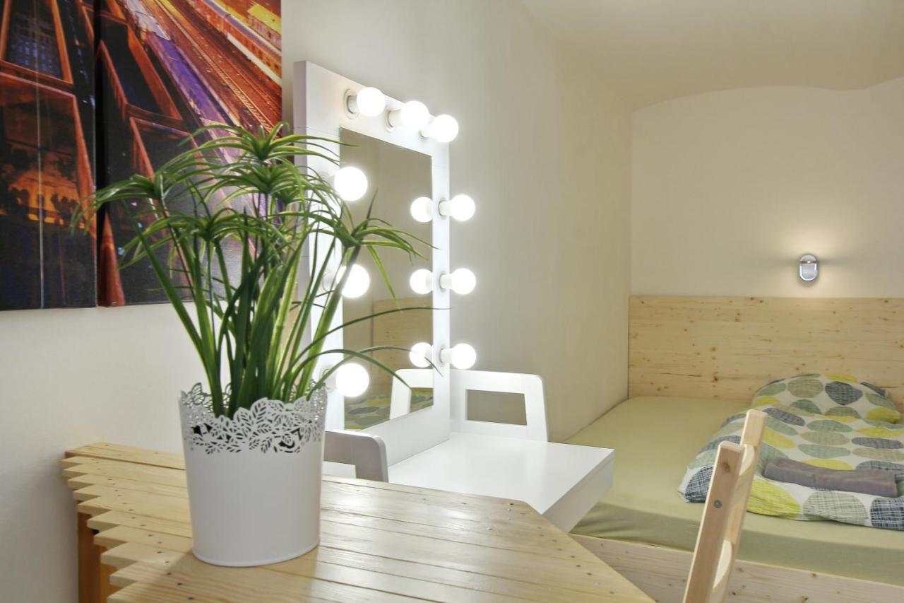Hip Apartment At The Museum Budapest Esterno foto